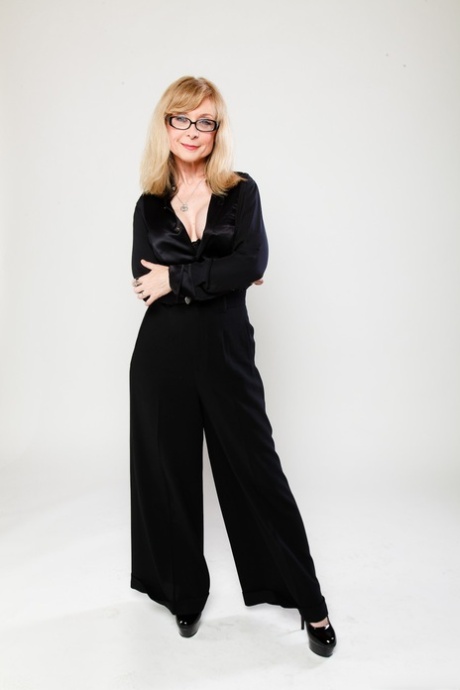 Nina Hartley porrstjärna exklusiv gallerier